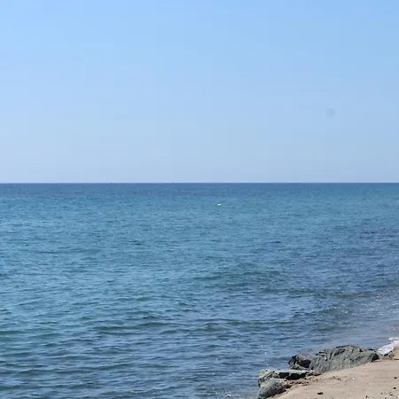 Villa Bord De Mer, Pieds Dans L'eau, Vue Panoramique