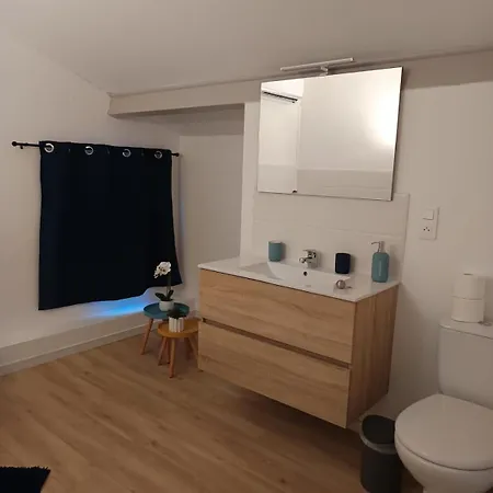 Bord De Mer, Pieds Dans L'eau, Vue Panoramique *