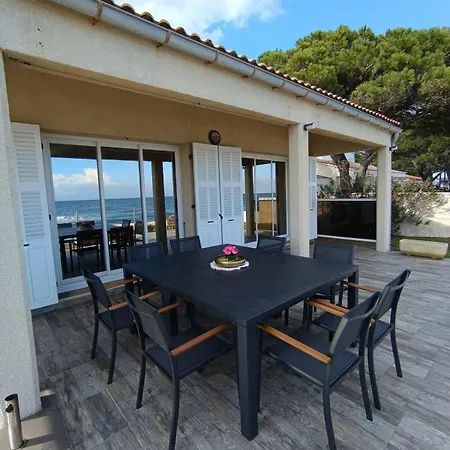 Villa Bord De Mer, Pieds Dans L'eau, Vue Panoramique *