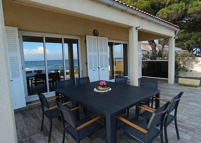 Villa Bord De Mer, Pieds Dans L'eau, Vue Panoramique *