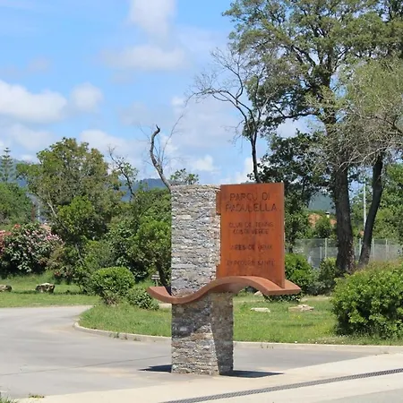 Bord De Mer, Pieds Dans L'eau, Vue Panoramique San-Nicolao