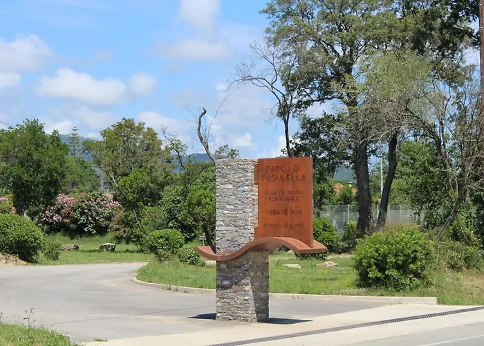 Bord De Mer, Pieds Dans L'eau, Vue Panoramique 圣尼科劳