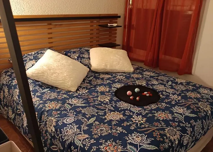 Bord De Mer, Pieds Dans L'eau, Vue Panoramique *